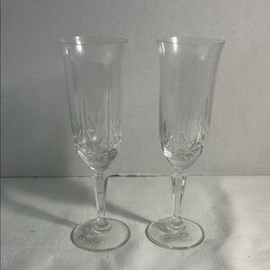 Elegant Longchamp Crystal Champagne Flutes